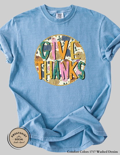 Give Thanks Retro Pumpkin Shirt – Glitter Fall Thanksgiving Tee (Adult Sizes S–2XL)