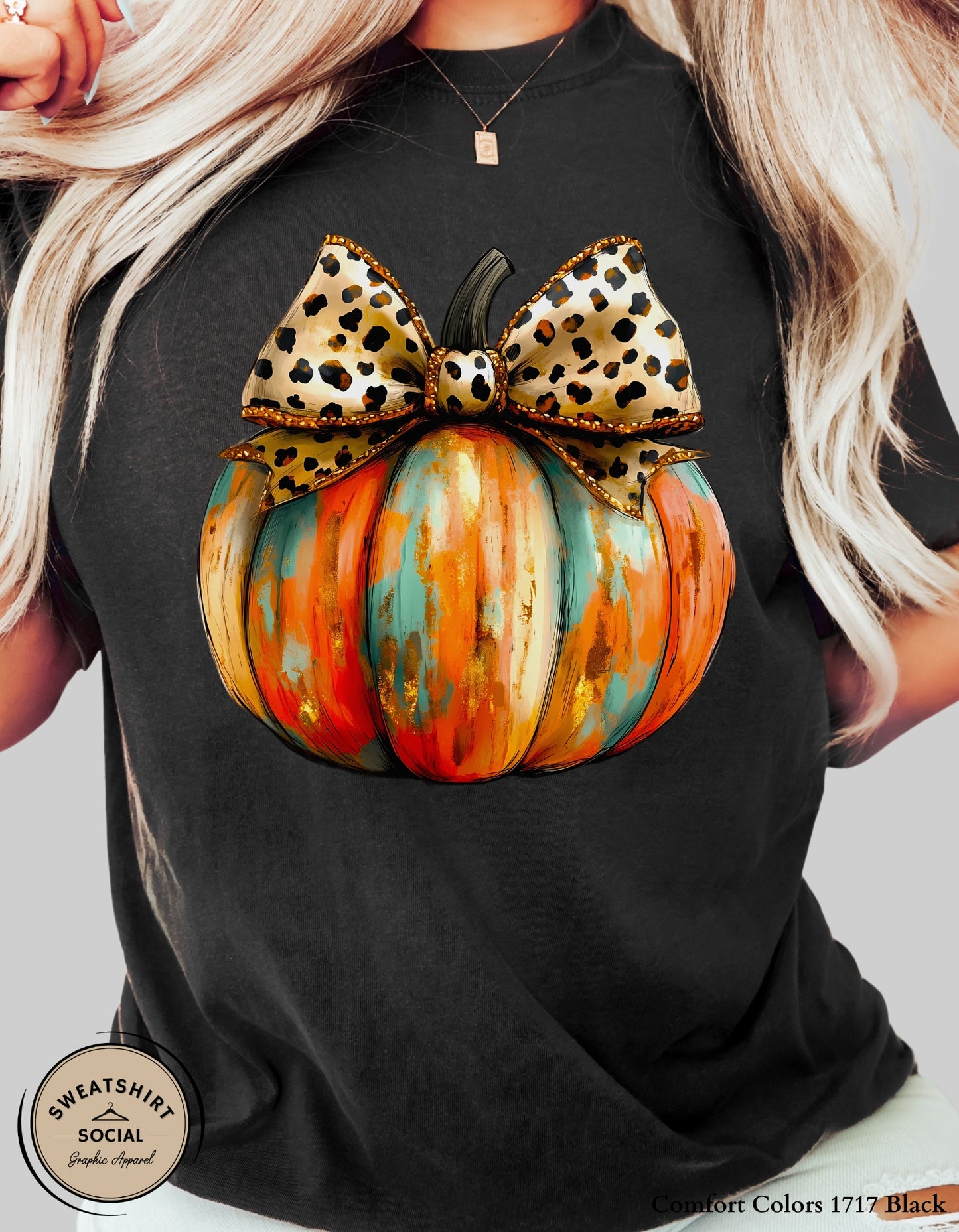 Leopard Bow Pumpkin Shirt – Bold & Glam Fall Thanksgiving Tee (Adult Sizes S–2XL)