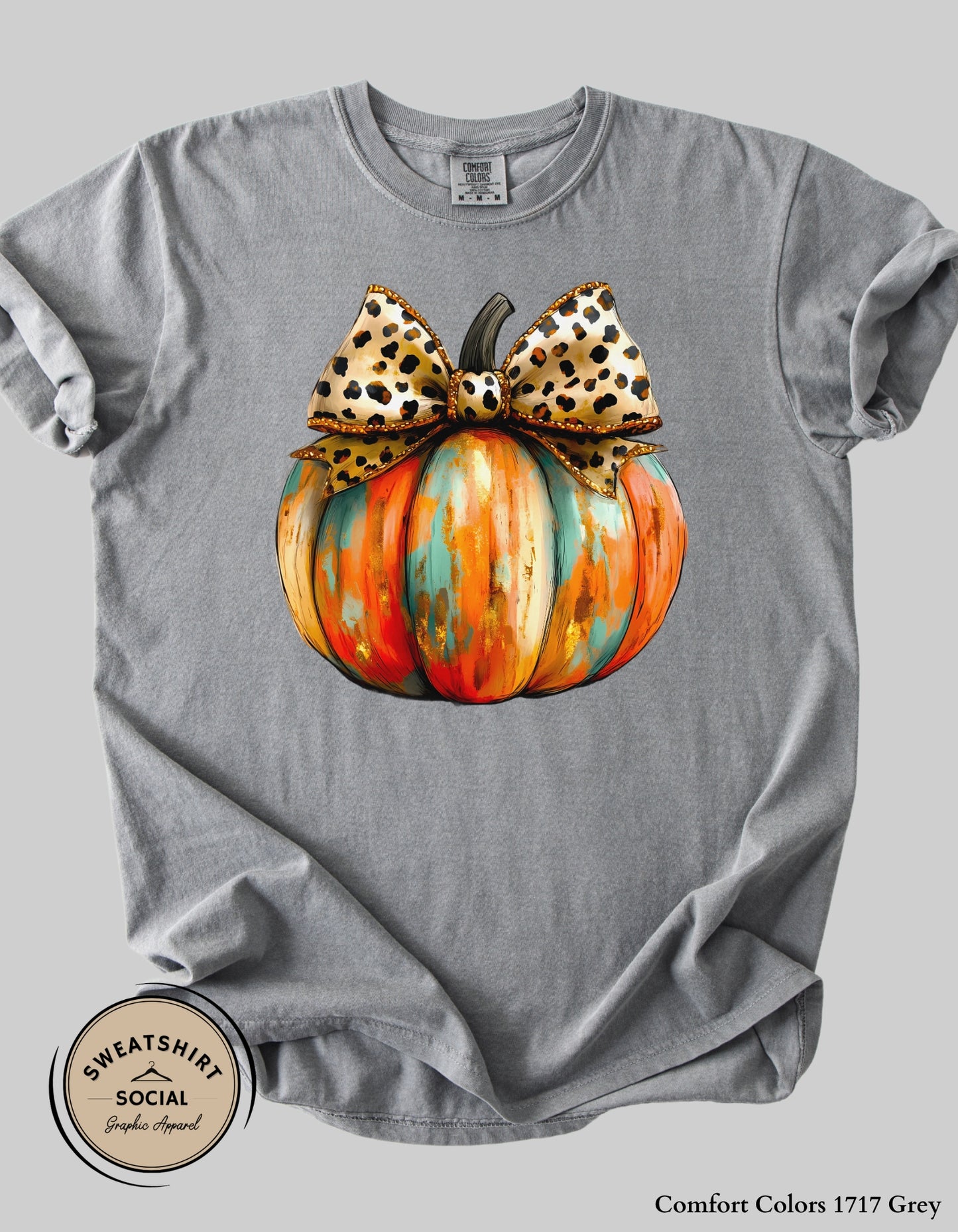Leopard Bow Pumpkin Shirt – Bold & Glam Fall Thanksgiving Tee (Adult Sizes S–2XL)